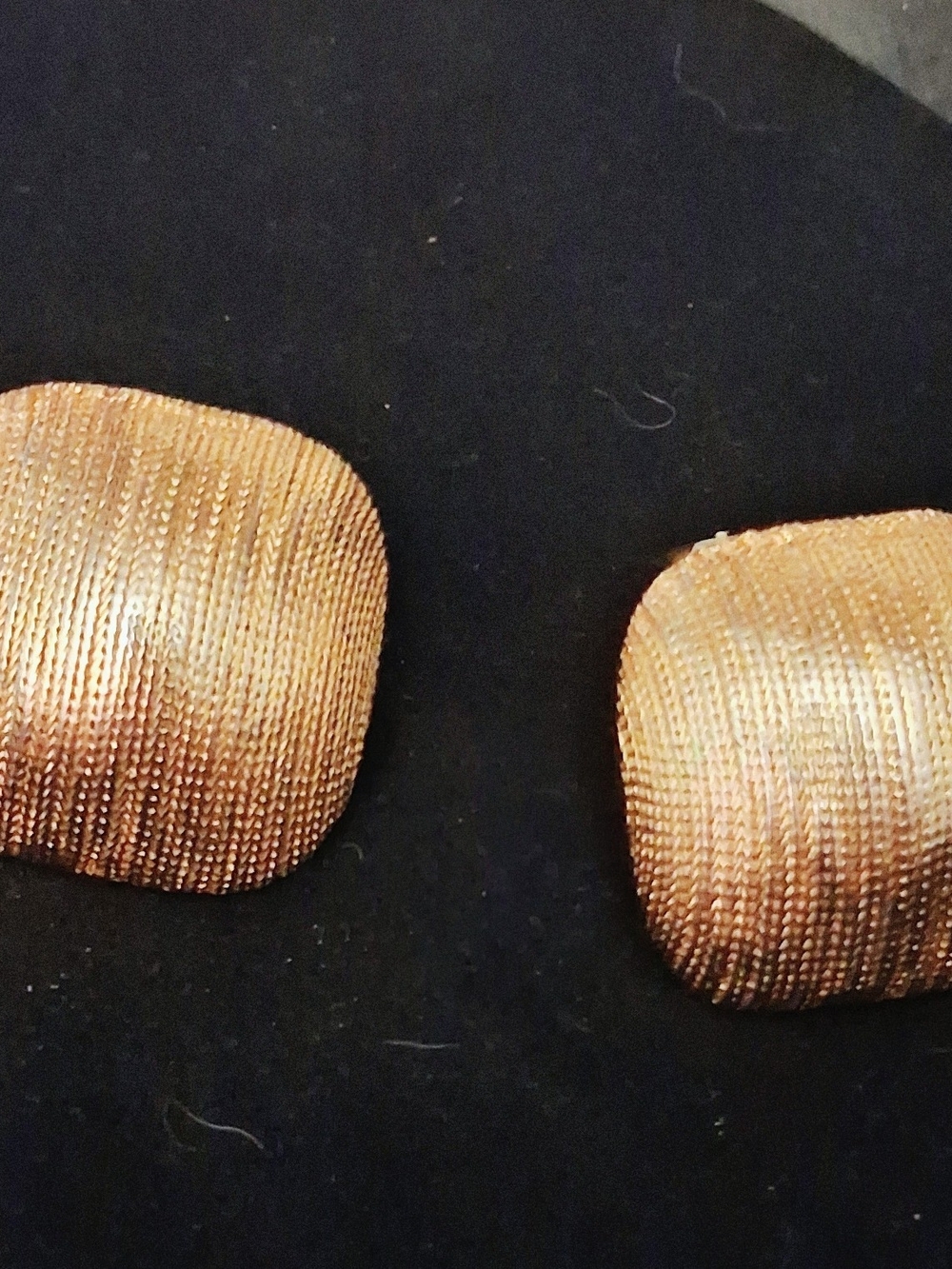 Vintage Gold Tone Textured Square Ribbed Clip On Earrings - Picture 3 of 7